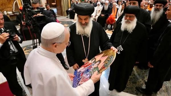 الوفد القبطي يلتقي