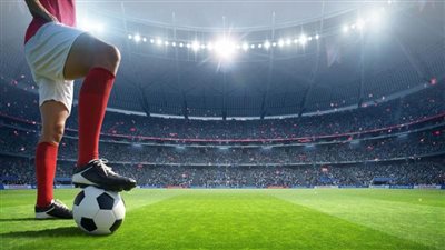 مواعيد مباريات اليوم والقنوات الناقلة.. مواجهة قوية لـ مرموش