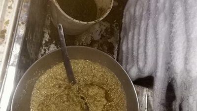 استجابة لشكوى مواطن.. وكيل صحة دمياط يوصي بغلق مطعم مخالف للاشتراطات 