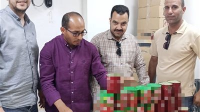 ضبط سلع غذائية منتهية الصلاحية ومواد بترولية في حملات تموينية بالبحيرة