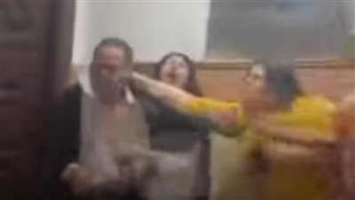 شدوا شعره وقطعوا هدومه.. ضبط صاحبة بيوتي سنتر شهير بالمحلة و6 سيدات بتهمة الاعتداء على محامٍ