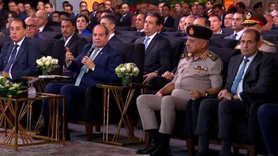 السيسي يوجه الحكومة بإحلال المواشي ذات الإنتاج القليل بسلالات عالية الإنتاج من لحوم وألبان 