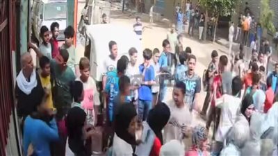 أولياء أمور طالبات بالمرحلة الإعدادية بالفيوم يشتكون من تعرض بناتهم للمضايقات من الشباب أمام المدرسة