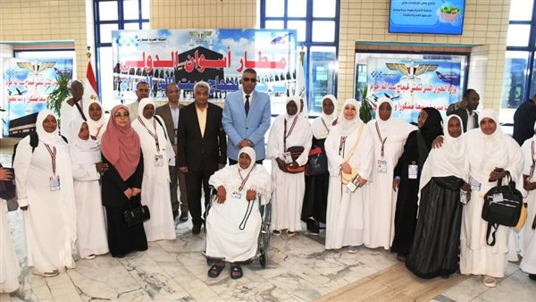 محافظ أسوان