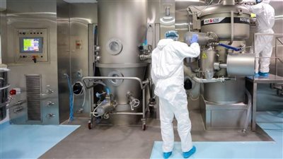 مصدر: السعودية تدرس الاستثمار في إحدى شركات قطاع الأعمال لتوسيع خطوط إنتاج الخامات الدوائية