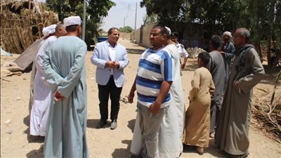 بسبب مخالفات البناء.. رئيس مدينة أرمنت يحيل مسؤول بالوحدة المحلية للتحقيق