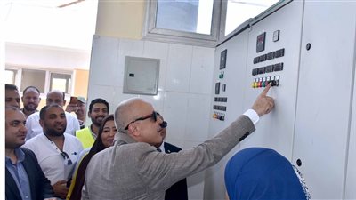 محافظ الأقصر يفتتح محطتين للصرف الصحي بالديمقراط والرزيقات قبلي بأرمنت | صور