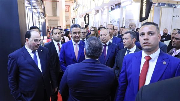 وزير التموين ومحافظ