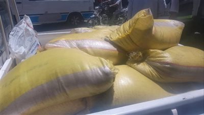 ضبط 650 كيلو أرز منتهي الصلاحية قبل تداوله في الأسواق بالأقصر