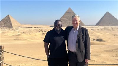 نجم الكرة الألمانية جيرالد أزامواه يزور مصر لأول مرة ويدعم أطفال مرضى القلب