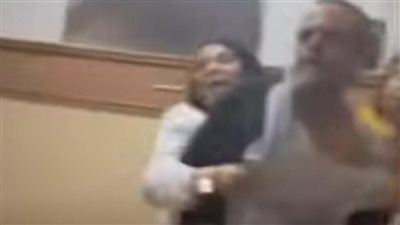 ضربوه وقطعوا هدومه.. تجديد حبس 7 سيدات 15 يومًا بتهمة الاعتداء على محامٍ بالمحلة 