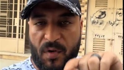 معاملة الدكاترة سيئة.. أب يشكو من مستشفى تبارك للأطفال: مش هدخل المكان ده تاني 