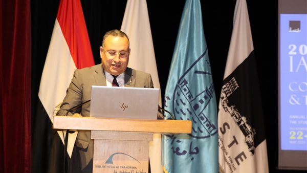 رئيس جامعة الإسكندرية