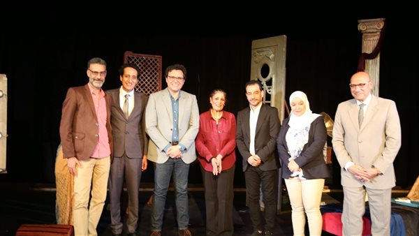 العرض المسرحي فريدة