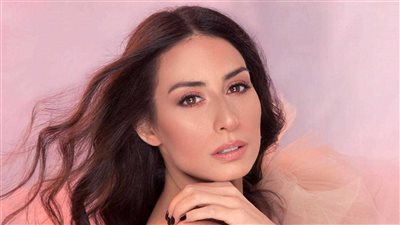 هبة طوجي: الأمومة جعلتني أهتم بنفسي وأحرص على تقديم ما يفيد أولادي