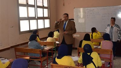 اليوم.. طلاب الابتدائي والإعدادي بجنوب سيناء يؤدون امتحاني الدراسات الاجتماعية والرياضيات