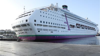 ميناء الإسكندرية يستقبل سفينتين سياحيتين عملاقتين تقلان أكثر من 6500 راكب وسائح