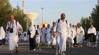 بدعة أم سُنة نبوية؟.. حكم تهنئة الحاج بأداء الفريضة وصيغ مستحبة