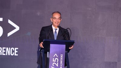 وزير الاتصالات: العالم يعانى من نقص حاد في متخصصي الأمن السيبراني 
