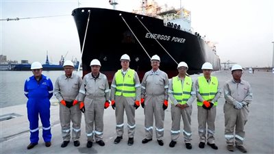 وصول سفينة جديدة لإعادة تغييز الغاز الطبيعي المسال المستورد إلى مصر