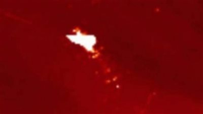 حقيقة رصد جسم غريب يشبه الطائر فوق الشمس