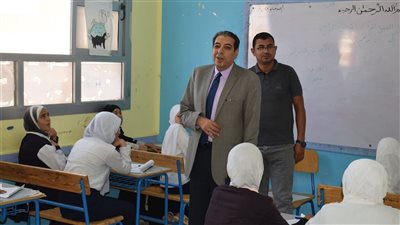 الرياضيات والأحياء وعلم النفس.. طلاب النقل الثانوي يؤدون امتحان آخر العام بجنوب سيناء 