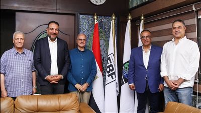 اتحاد السلة يبحث استعدادات استضافة مصر البطولة العربية للسيدات مع الاتحاد العربي| صور