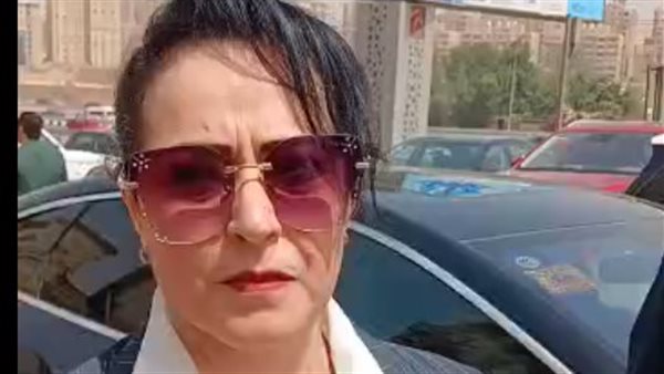 الفنانة هند عاطف