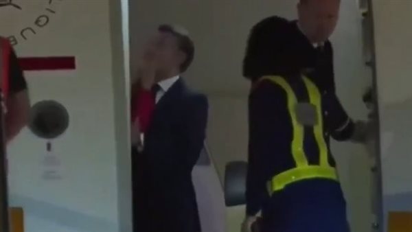 الرئيس الفرنسي يتلقى