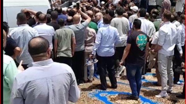 تشييع جثمان حفيد