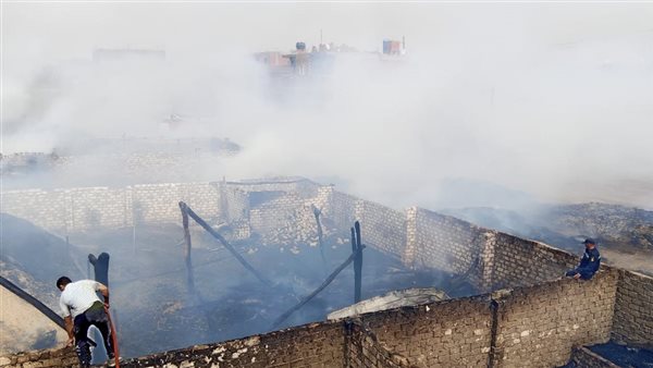 جانب من الحريق