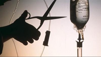 الموت الرحيم.. البرلمان الفرنسي يصوت اليوم على مشروع قانون إنهاء الحياة بمساعدة الغير