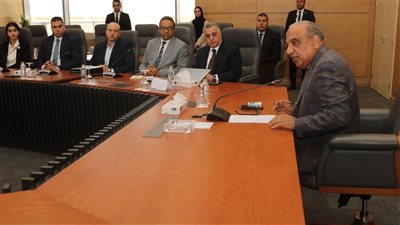 وزير الكهرباء: 388 مليون دولار استثمارات في 4 مشروعات طاقة متجددة بنظام P2P بقدرة 400 ميجاوات