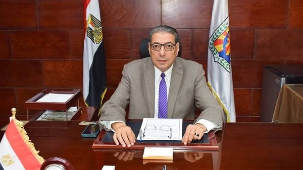 عادل عتلم وكيل وزارة