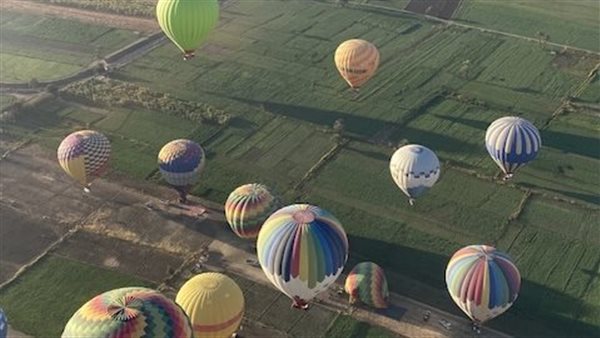 البالون الطائر بالأقصر
