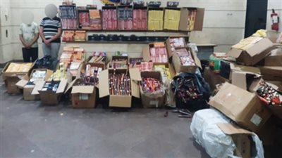 القبض على شخصين بحوزتهما ألعاب نارية بقيمة 3 ملايين جنيه بالغربية