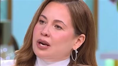 أبرز تصريحات ريا أبي راشد مع منى الشاذلي: لا أحب المتاجرة بابنتي.. وتوم كروز كان كراش مراهقتي