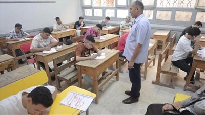 طلاب الشعبة الأدبية يؤدون امتحانات الشهادة الثانوية الأزهرية بجنوب سيناء اليوم