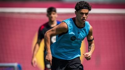 برشلونة يكشف طبيعة إصابة هيكتور فورت.. ويحدد مدة غيابه