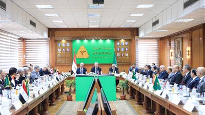 مراحل لتنسيق القبول بالجامعات والمعاهد الحكومية وفقًا لمجموع الطلاب