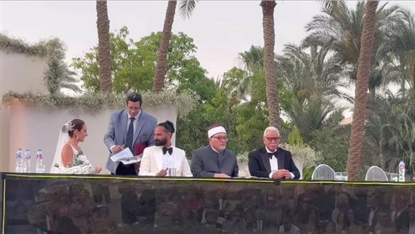 عقد قران أمينة خليل