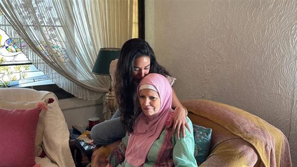 الفنانة آية سماحة