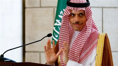 السعودية وقطر تعلنان تقديم دعم مالي مشترك لموظفي الدولة في سوريا