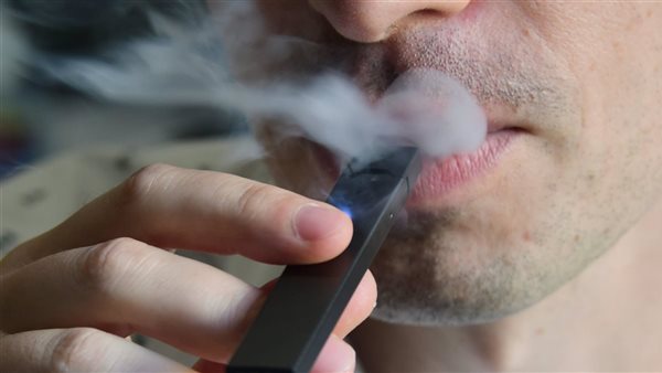  السجائر الإلكترونية