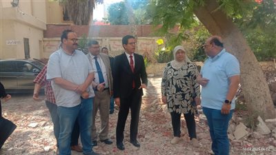 رئيس جامعة بنها يتفقد أعمال التطوير بمجمع الخدمات والإدارة الطبية بالجامعة