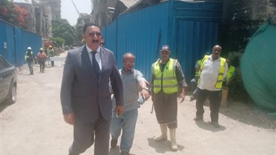 بعد سنوات من تهالكه.. إنشاء أول طريق ممهد لمستشفى المبرة لتسهيل دخول وخروج سيارات الإسعاف والمرضى | صور