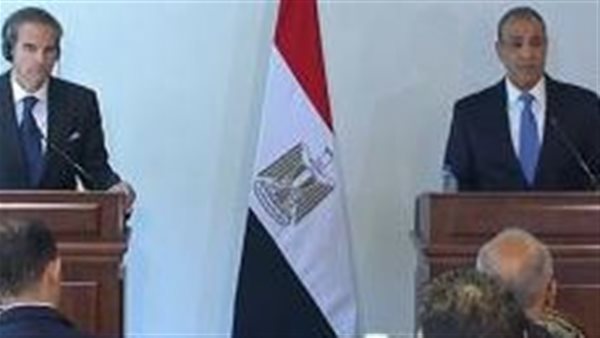 وزير الخارجية ومدير