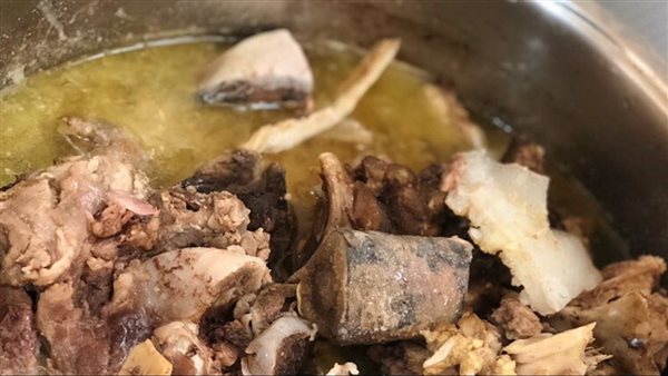 طريقة سلق لحمة الرأس..