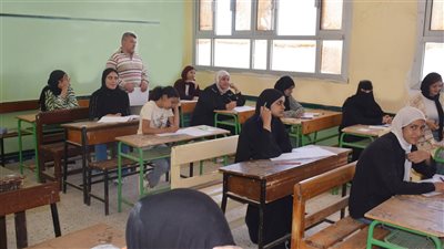 انتهاء امتحانات الشهادة الإعدادية 2025 بالجيزة والقاهرة اليوم 