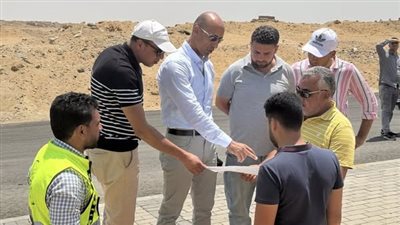 رئيس جهاز القاهرة الجديدة يتفقد أعمال تنفيذ الطرق بمنطقة النرجس بالتجمع الثالث